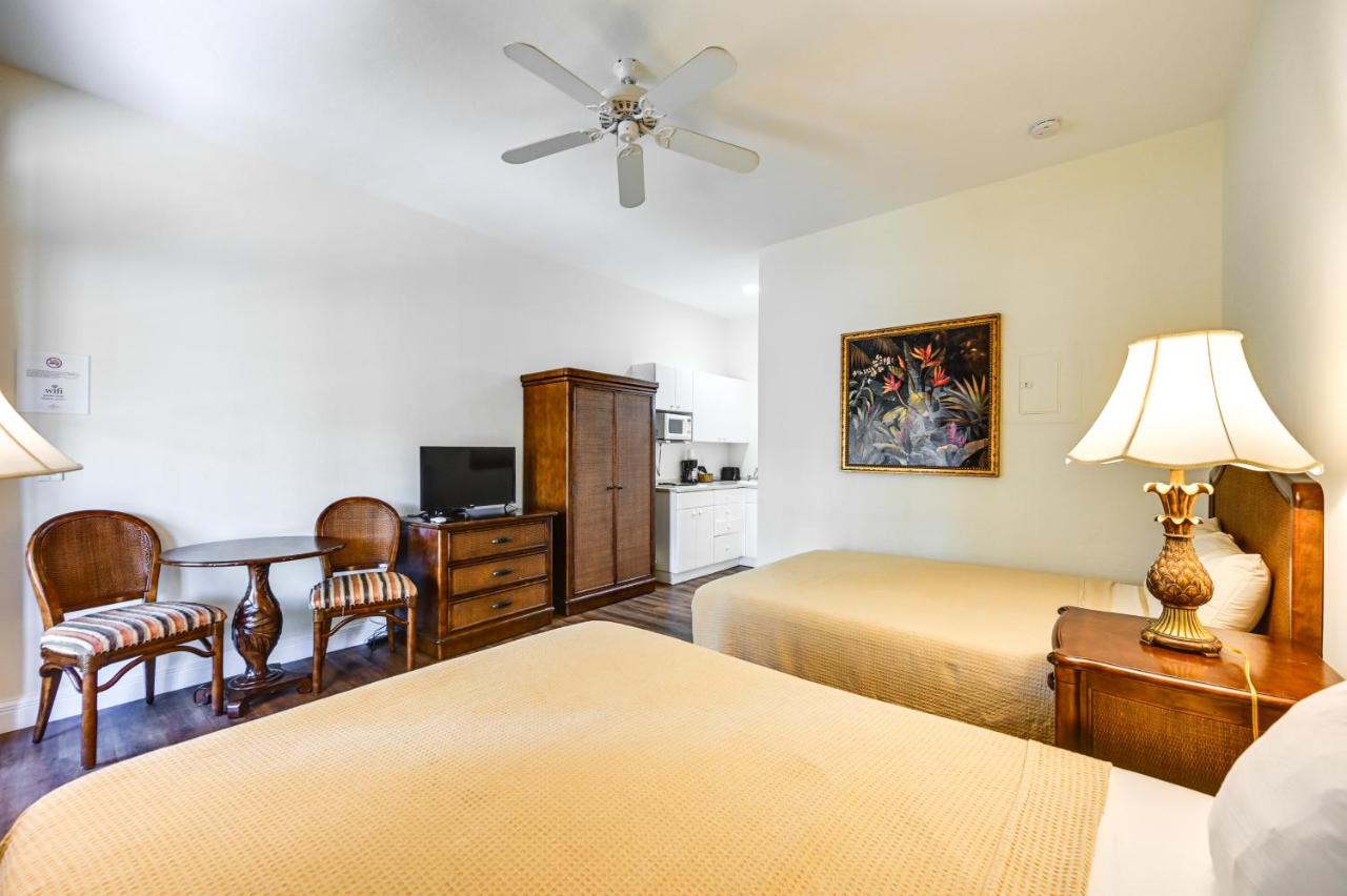 Naples Studio with Community Pool and Tennis Courts! - B&B