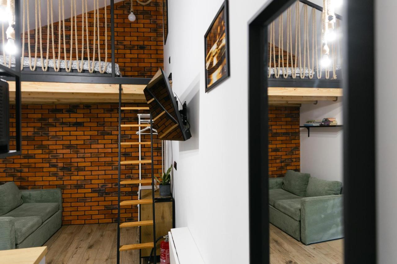 Apartament LOFT - Bed and Breakfast Rzeszów