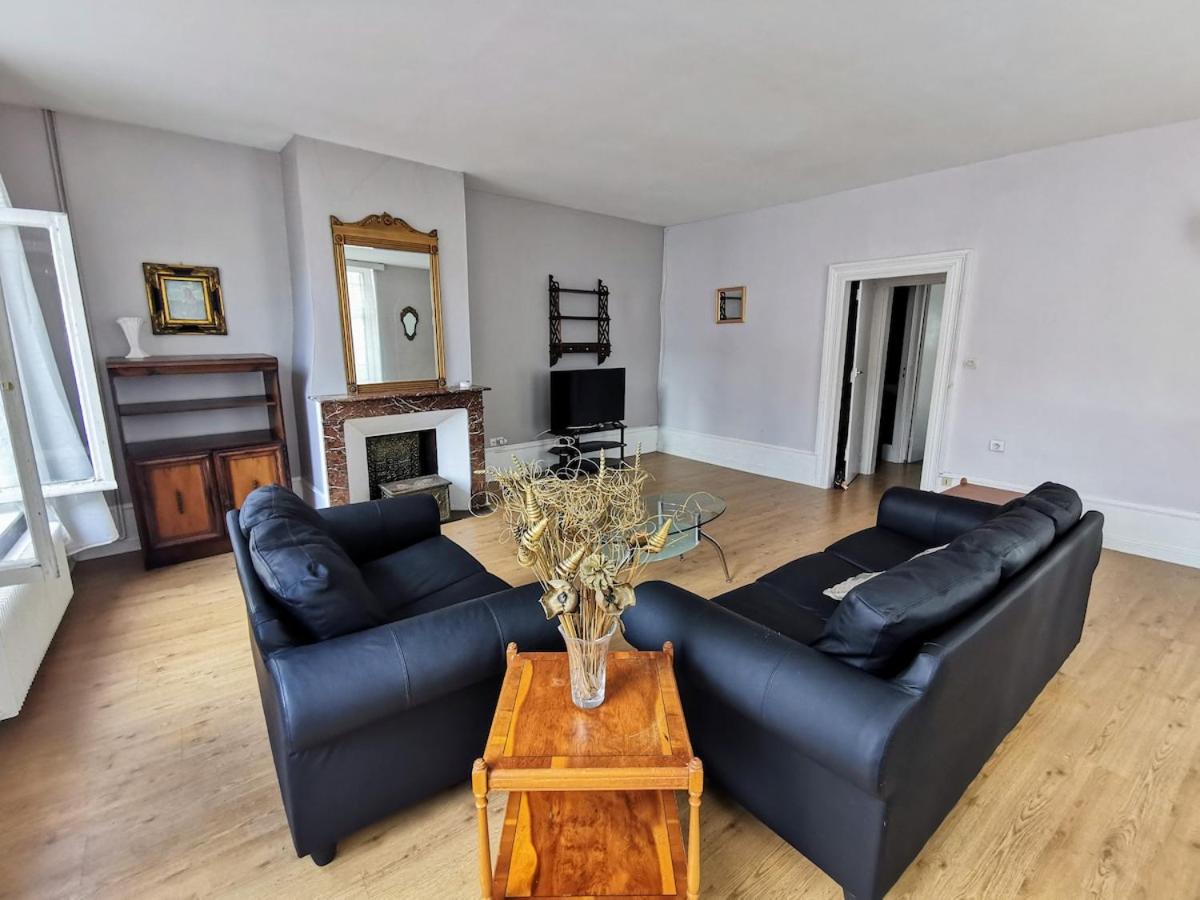 La grande Hesdinoise - maison 6 couchages - B&B