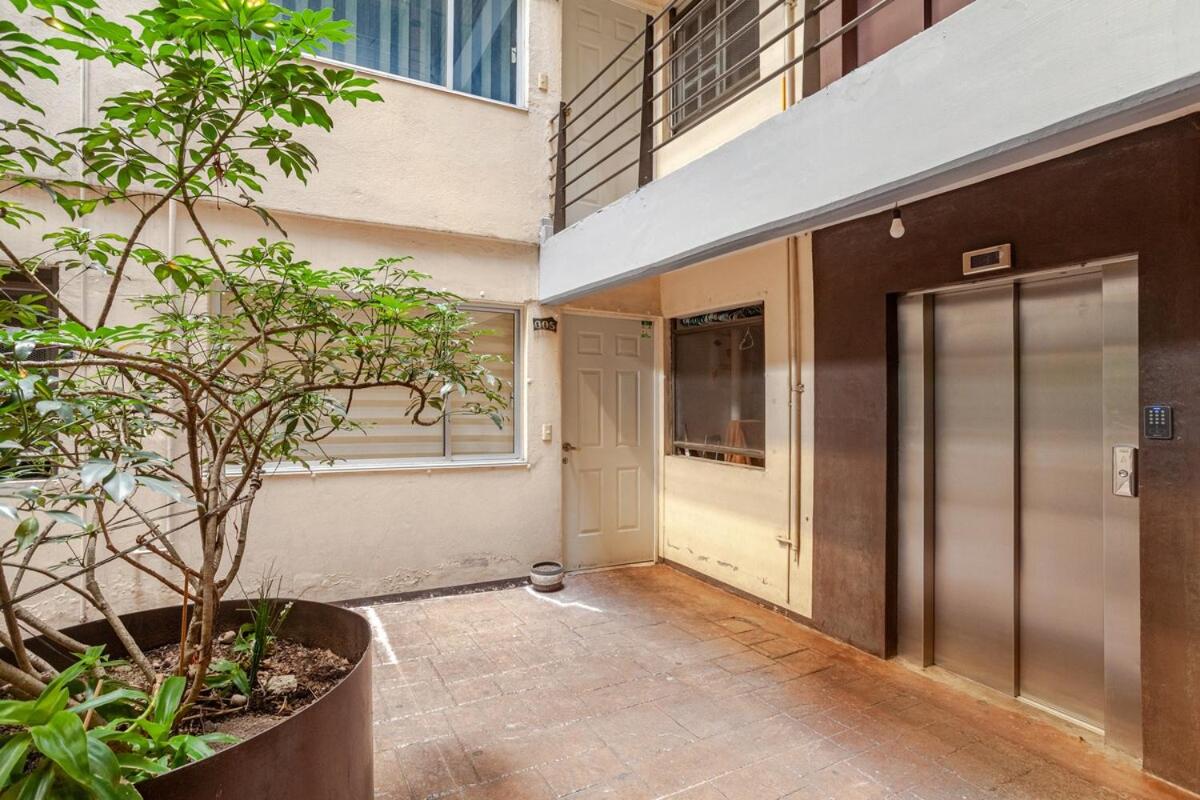 Interior con estilo y accesible - B&B Mexico City