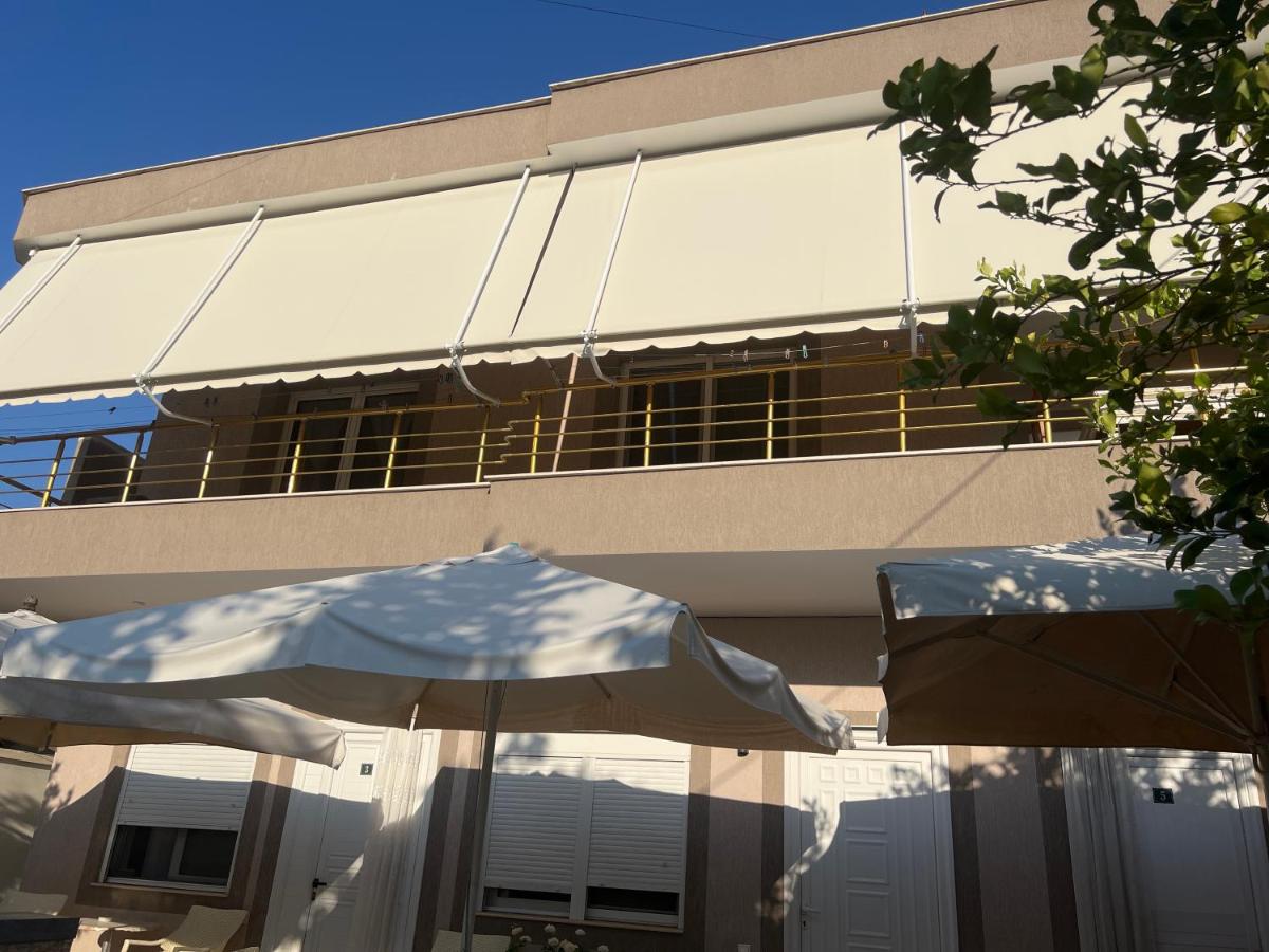 VillaRoel 2 -apartments near the beach Vlore - Ferienwohnung Vlora