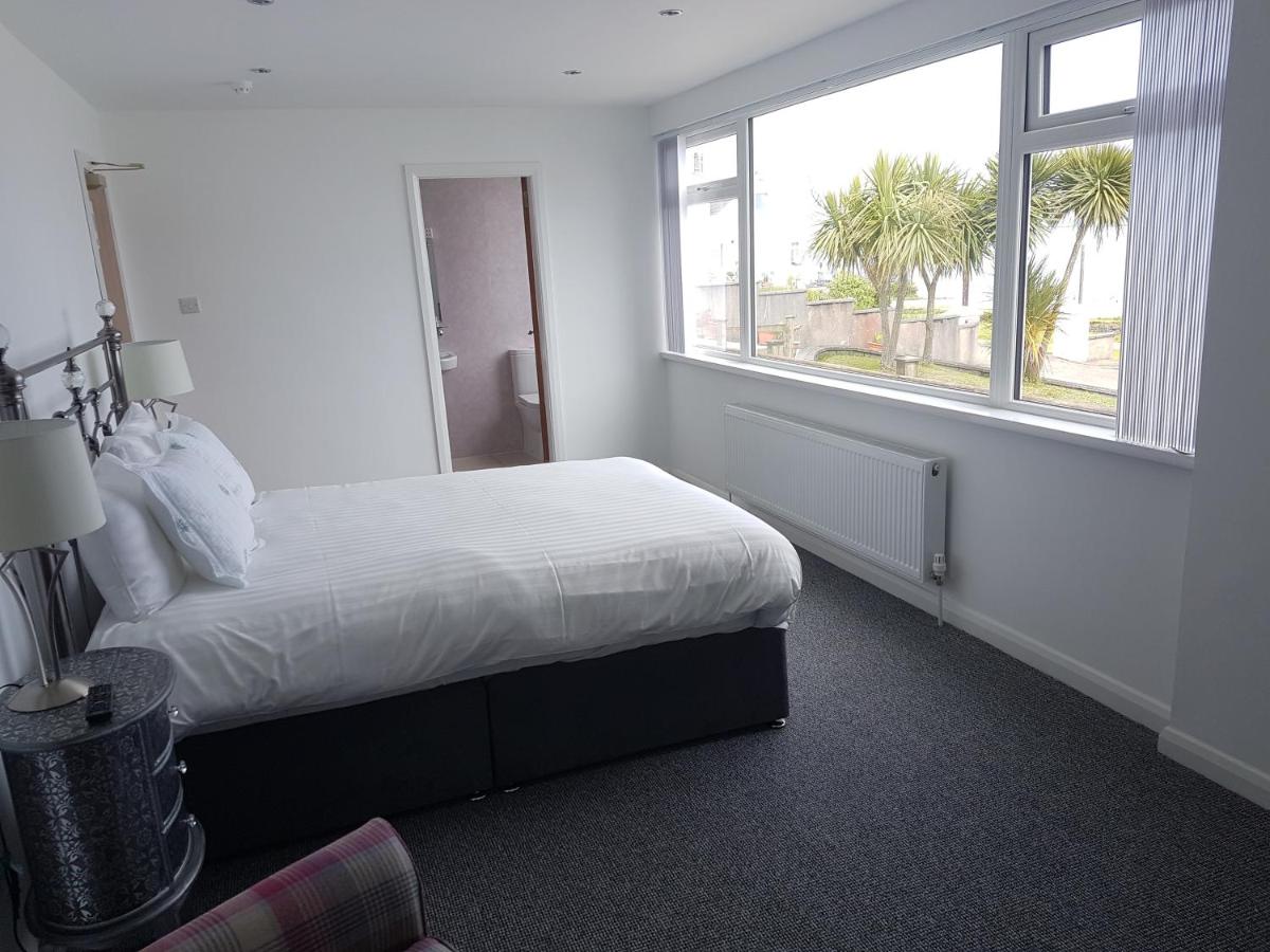 B&B Larne - Halfway House Hotel - Bed and Breakfast Larne