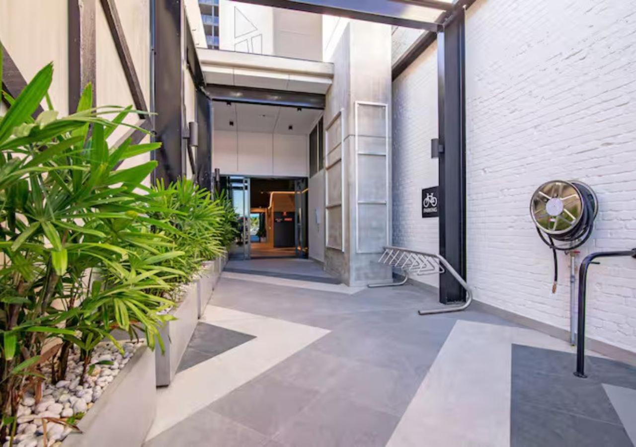 Comfy 1 Bedroom Apartment with WiFi and Parking - Bed and Breakfast Brisbane