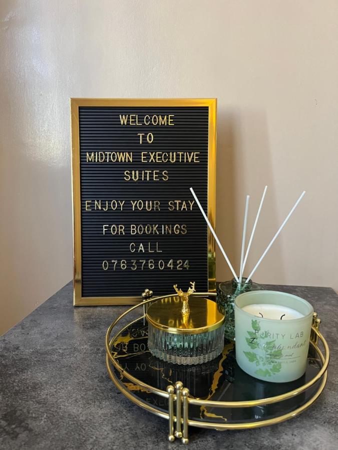 Midtown Executive Suites With Balcony, King Bed - Ferienwohnung Nakuru