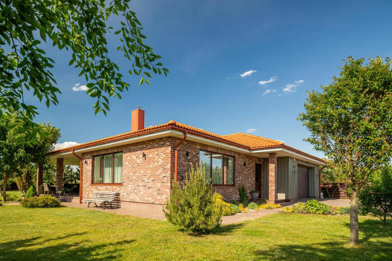 Pine Tree VILLA - Bed and Breakfast Mazūriškiai