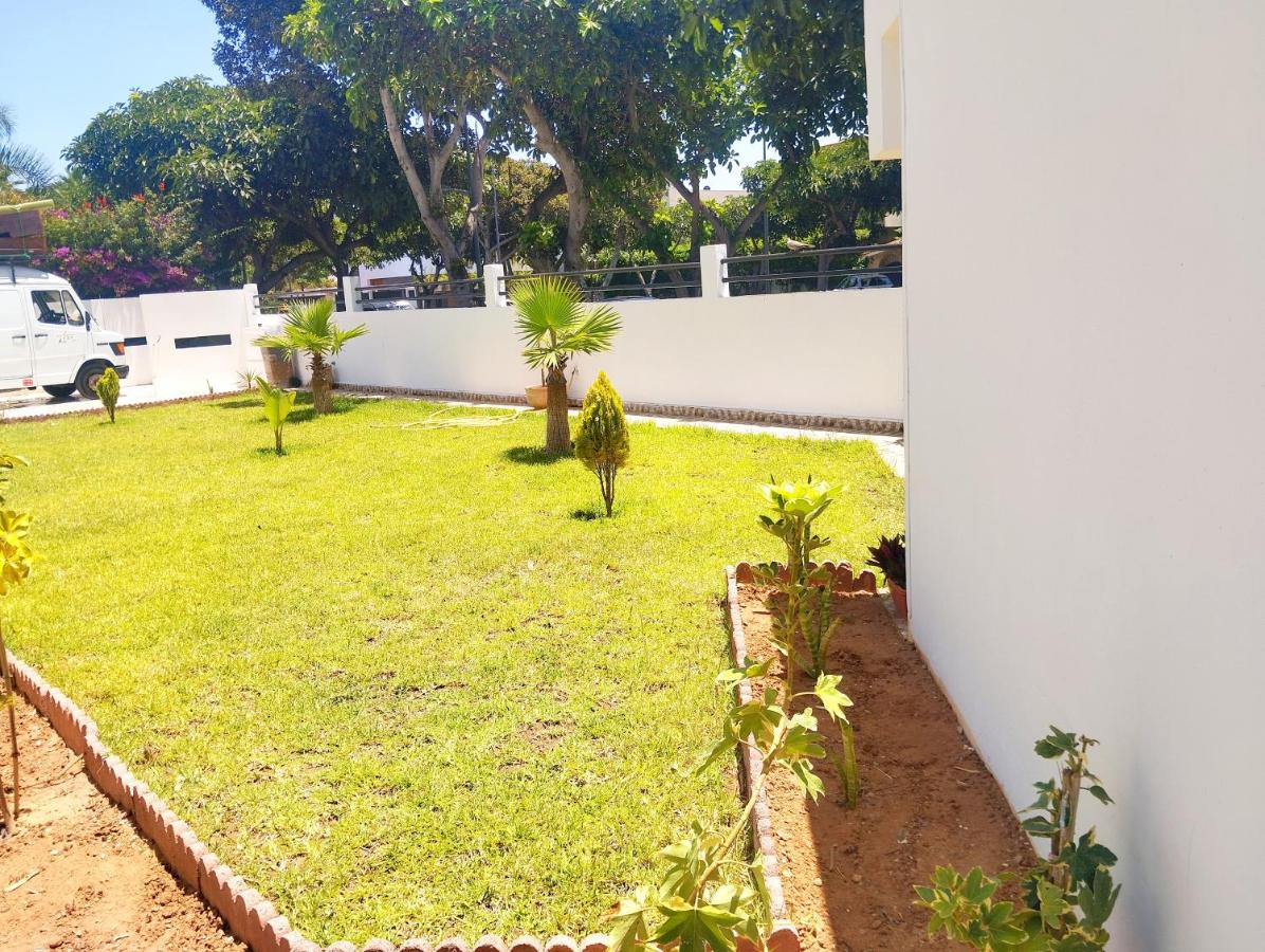 Luxury big House in hearth of Hay Riad with big garden - B&B Rabat