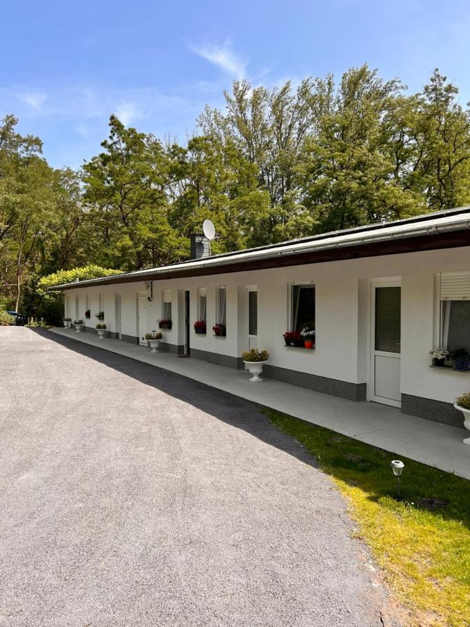 Ferienwohnungen Beetzseeheide - B&B Butzow