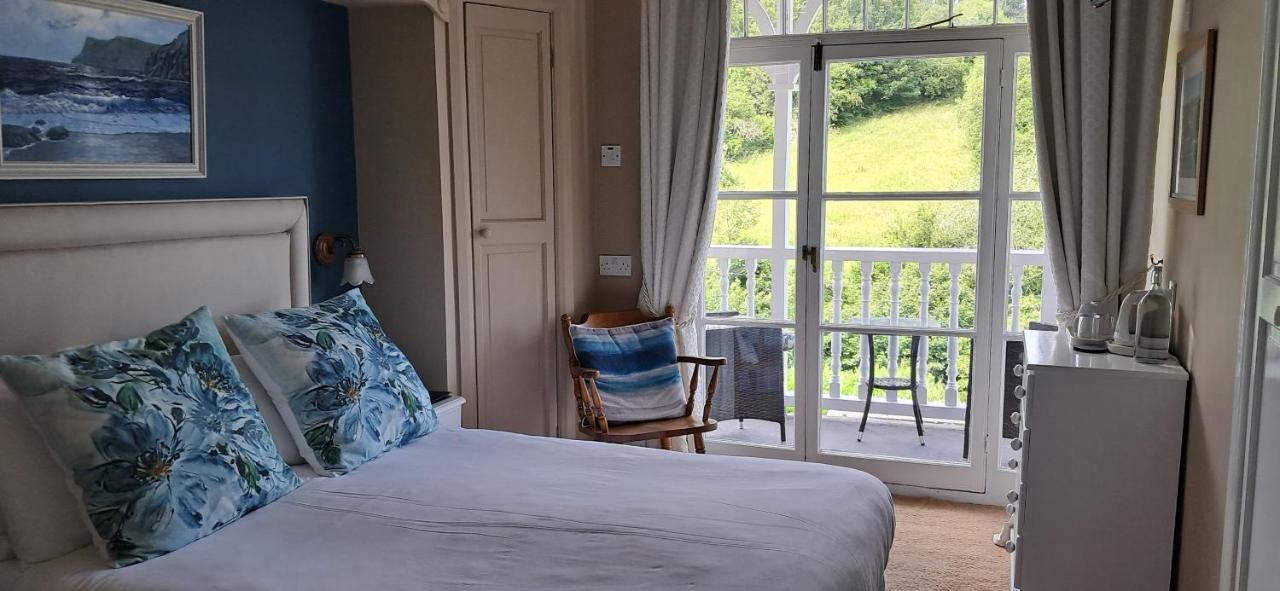 Double Room with Balcony and Sea View