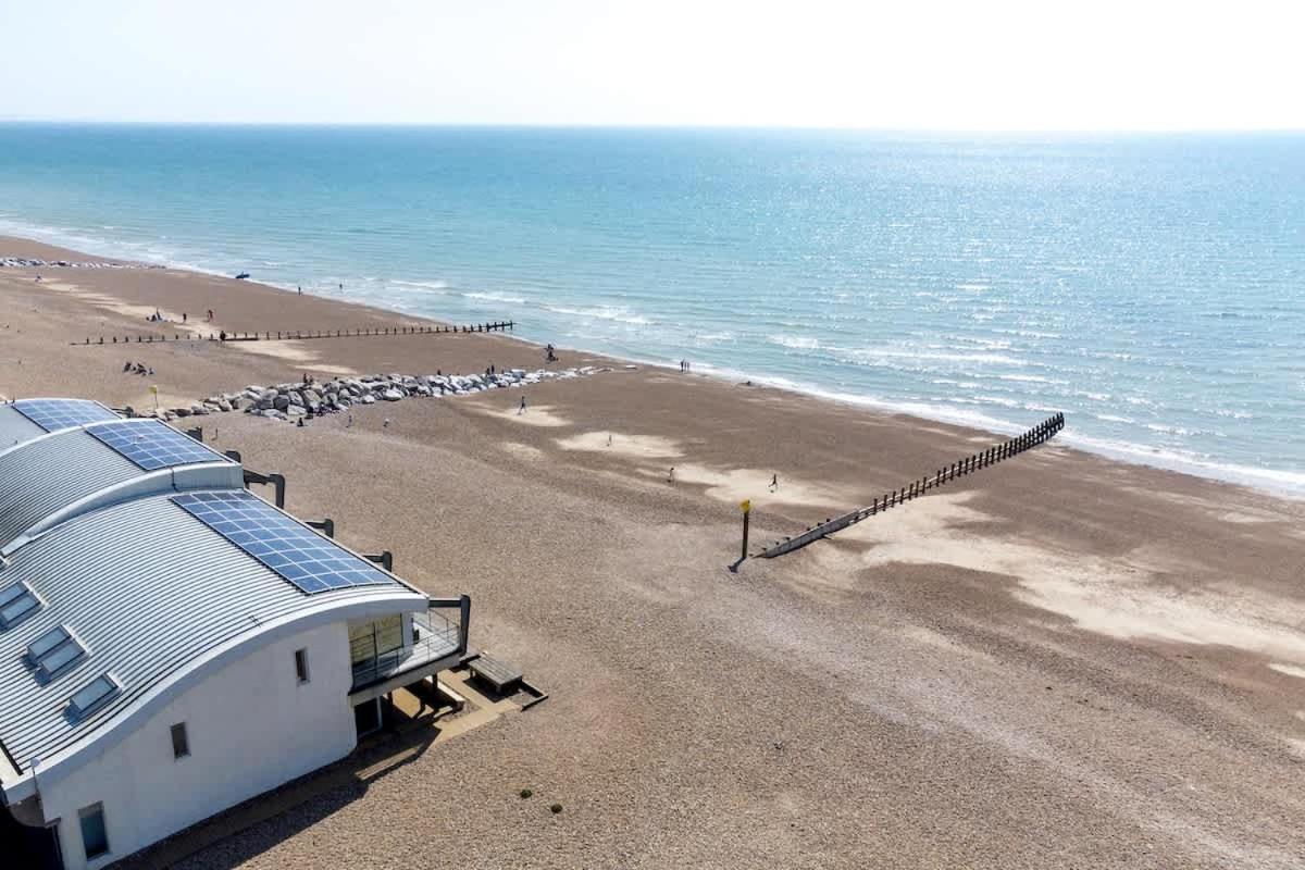 Modern beach apartment - Ferienwohnung Lancing