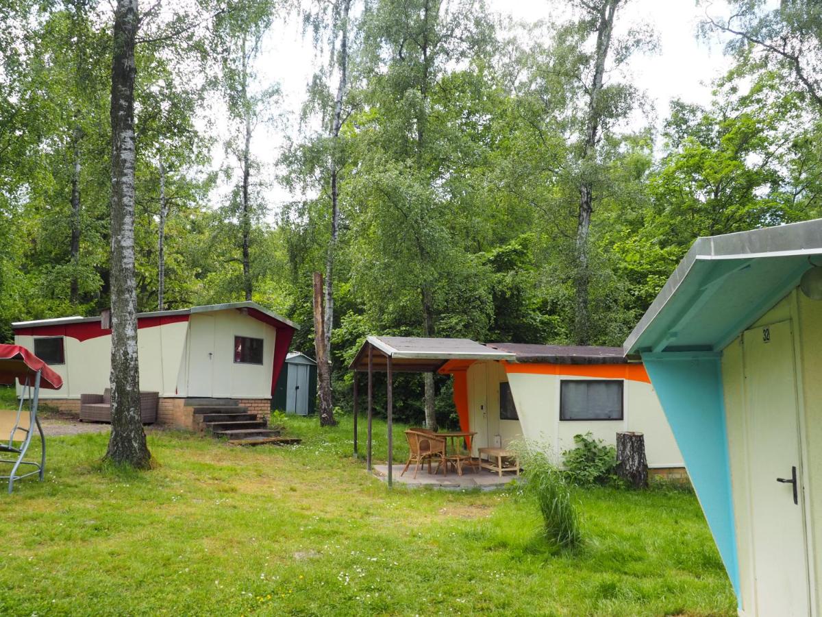TRABI- Bungalows am Naturteich - B&B