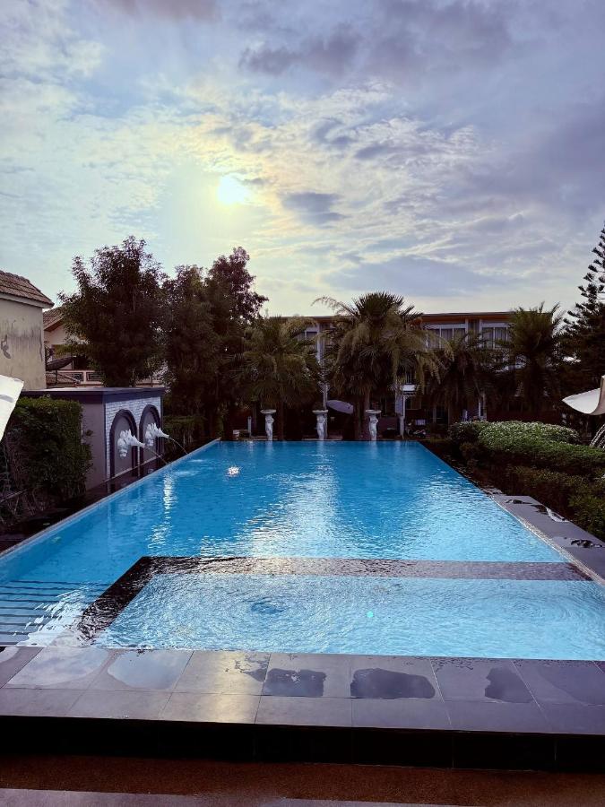 Minimalist Townhome Stay - Chambres d’hôtes Nong Prue