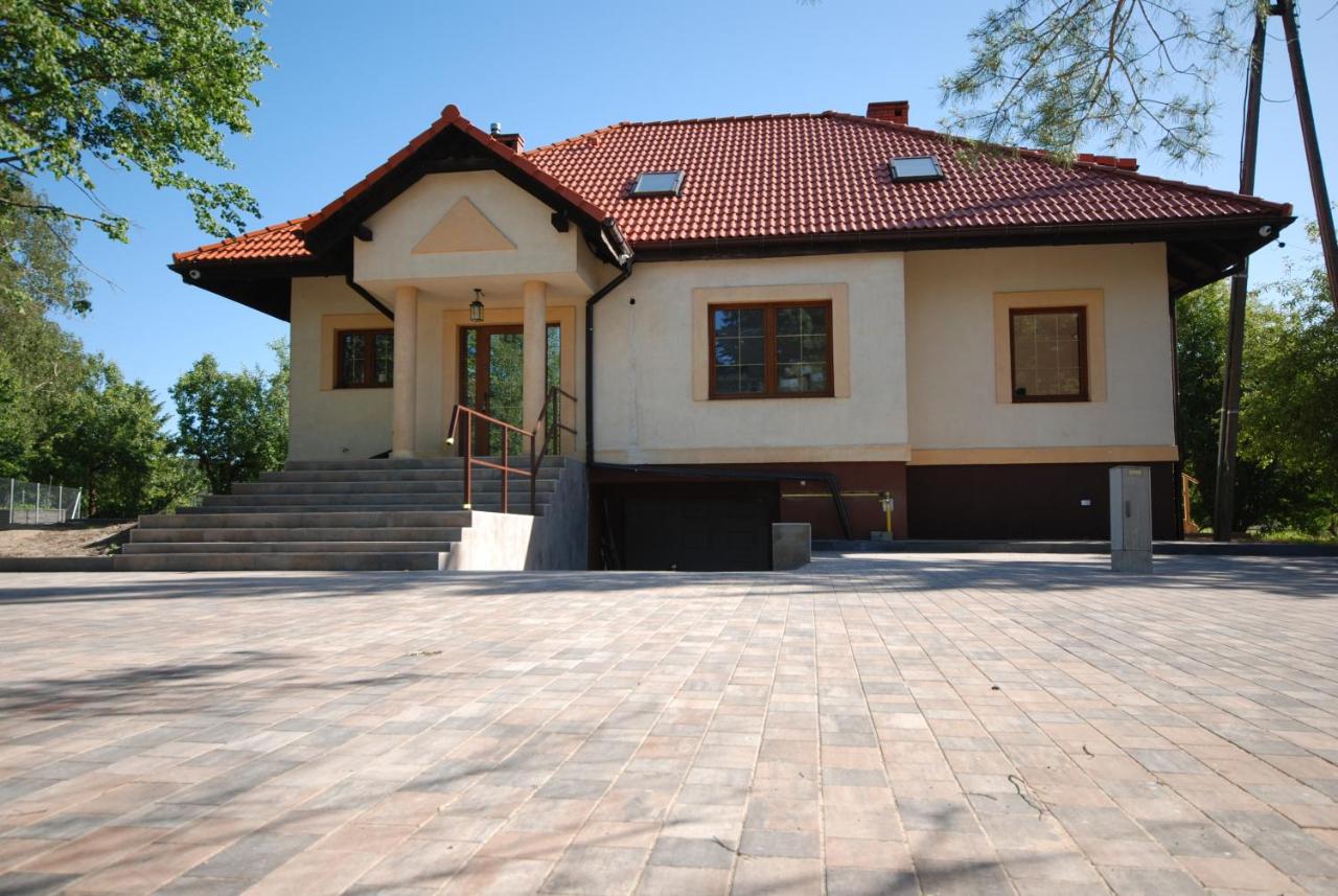 Noclegi Dywity - B&B