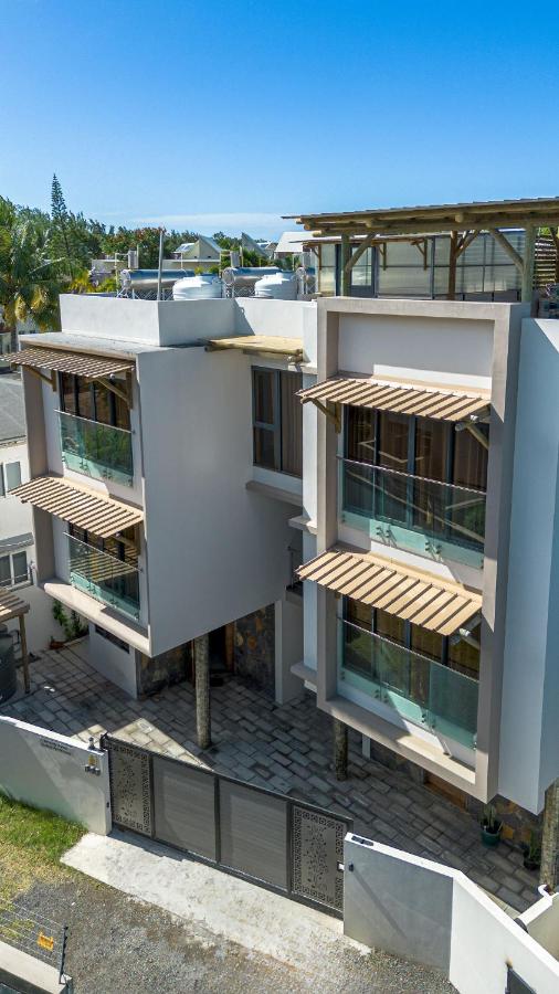 Serenity Suites 1, new apartment with pool by IHR - B&B Cap Malheureux