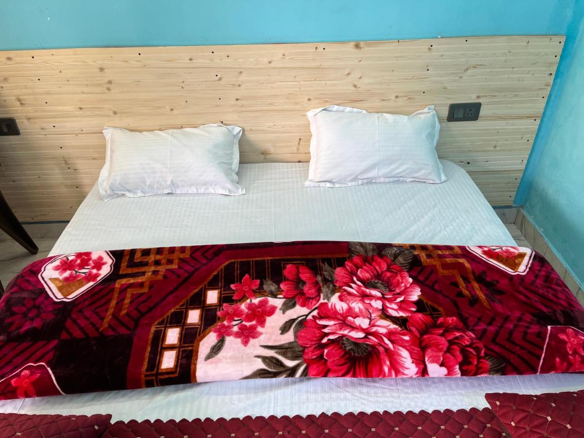 Ganga Valley Homestay - B&B Chakrāta