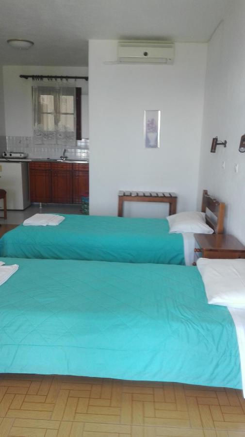 Estudio (2 adultos) con vistas al mar