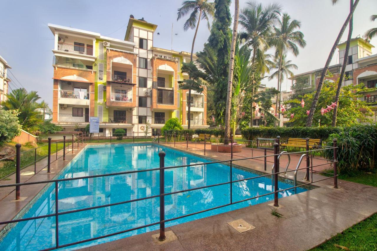 Amazing Pool View Candolim Goa 2BHK Apartment - B&B