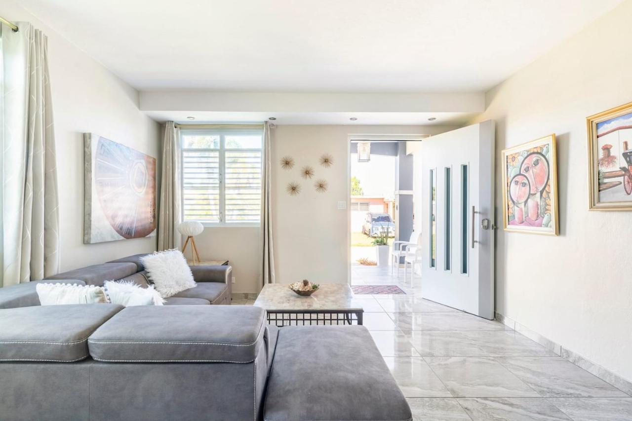 Beachside Near Airport Near Golf Course - B&B Aguadilla