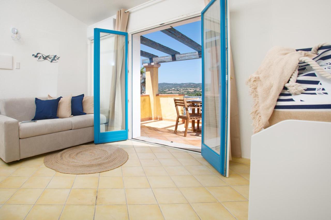 TORO's Apartment VI - 4 Guests - 30'Porto cervo & FREE PARKING - Chambres d'hôtes Porto Pozzo