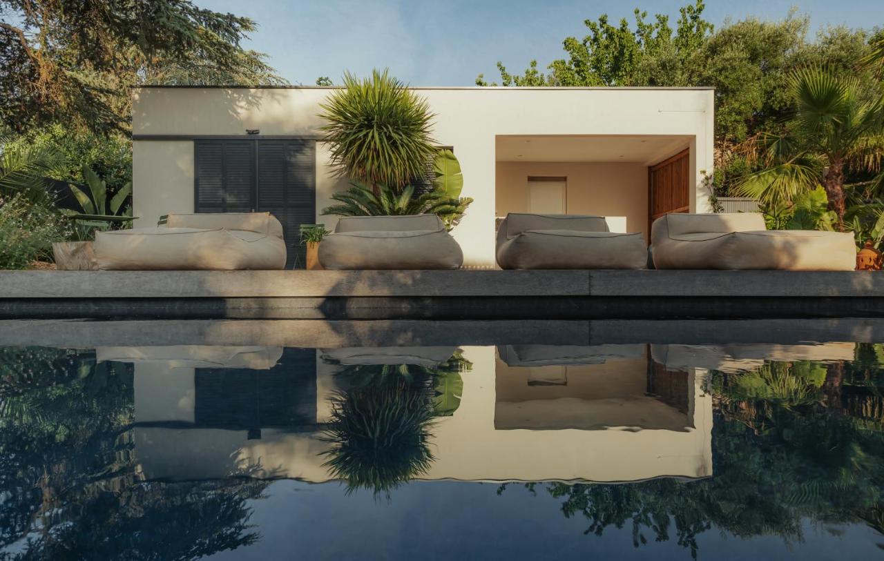 Queen Room with Pool View