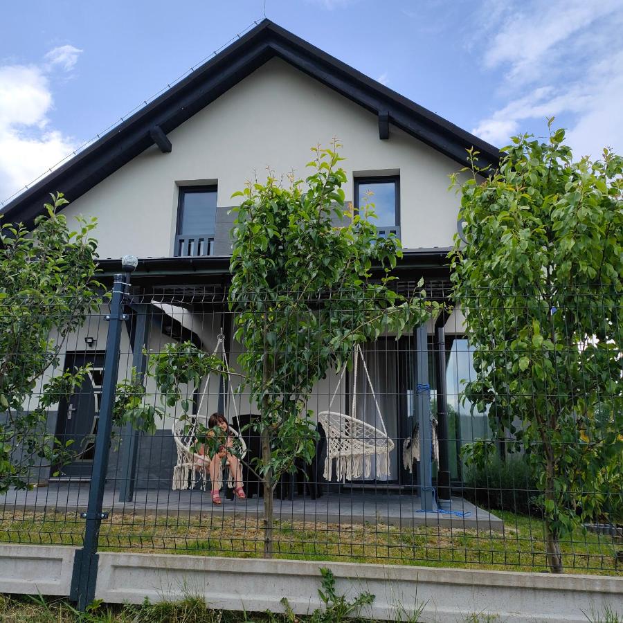 Chwilo Trwaj dom z jacuzzi, sauną i kominkiem z widokiem na góry Korbielów Pilsko - Chambres d'hôtes Korbielów