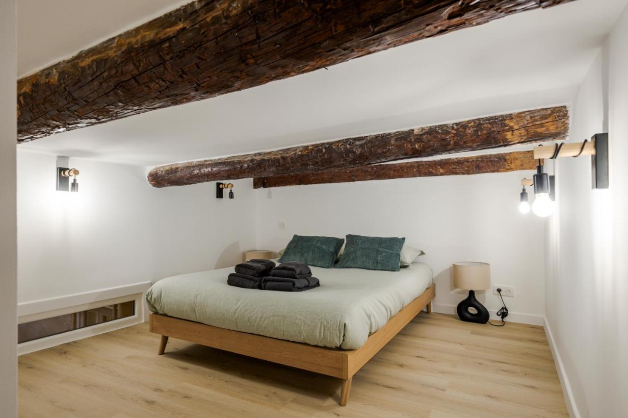 KALLISTE - NEW AC- Old town-Walk to everything - Beach- Restaurants-Supermarkets - Chambres d'hôtes Nice