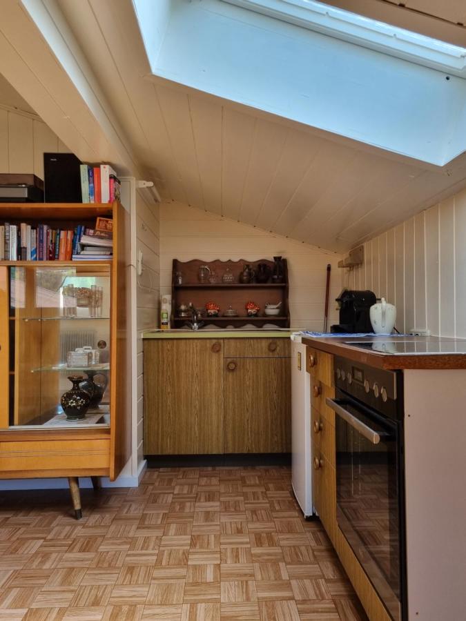 Apartment mit Balkon