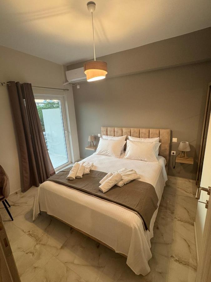 Blue Calm - Kalamos Seaside Studios - B&B