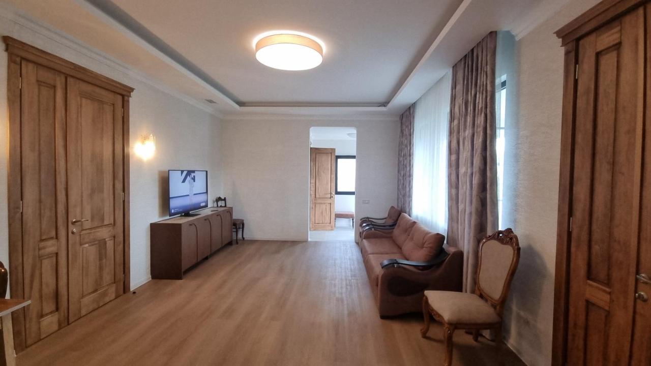 Chic 3-room apartment - B&B K'obulet'i