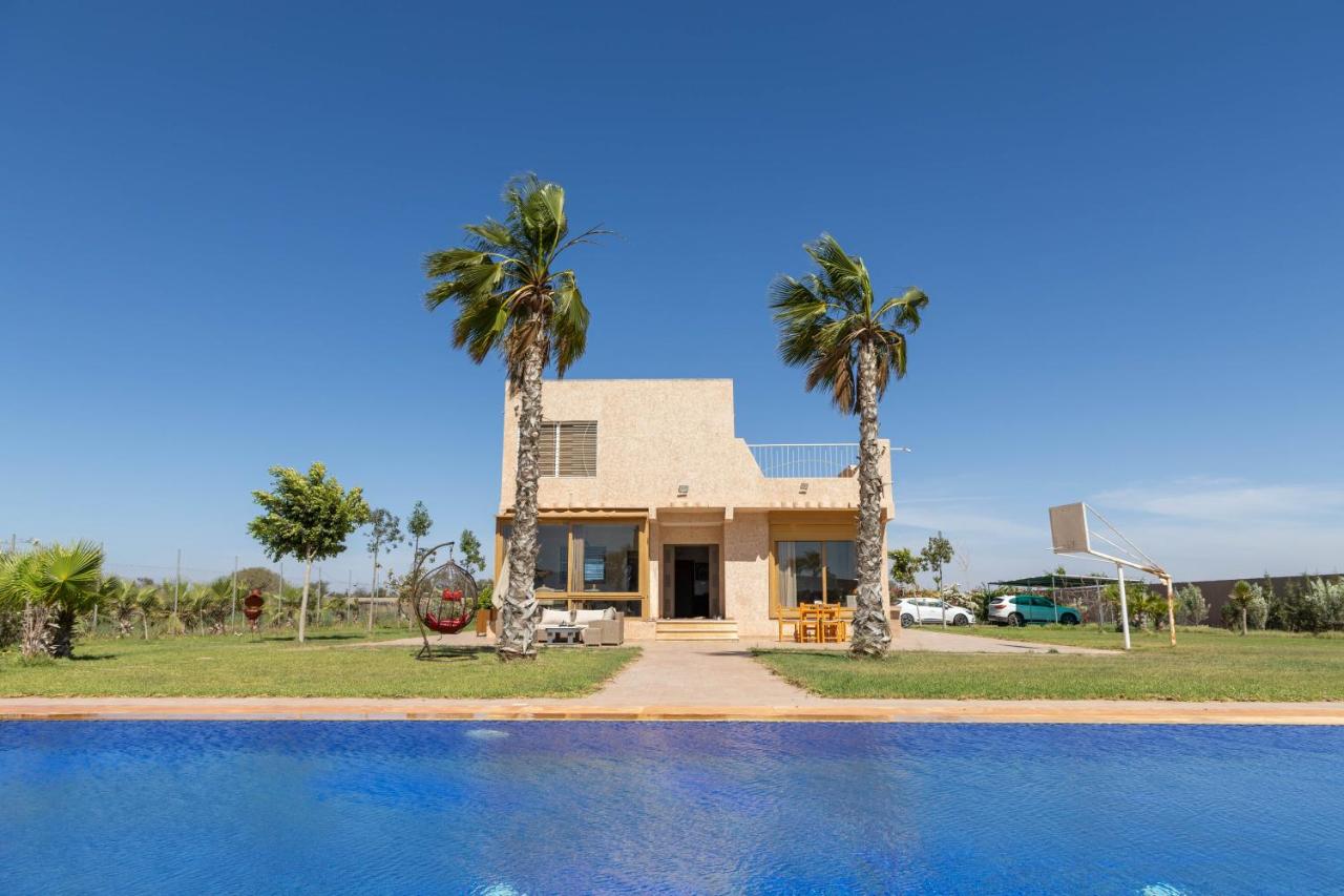 Peaceful Family Villa on a Farm with Private Pool and Stunning Mountain Views - B&B