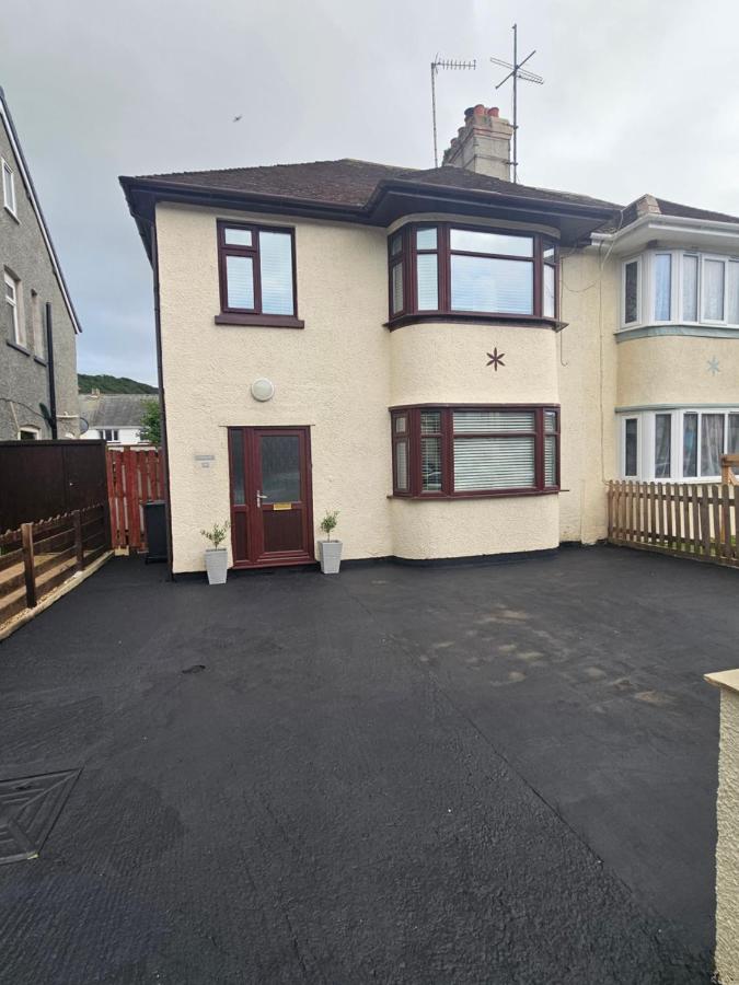 Jasslyn Llandudno with Private Car Park - B&B