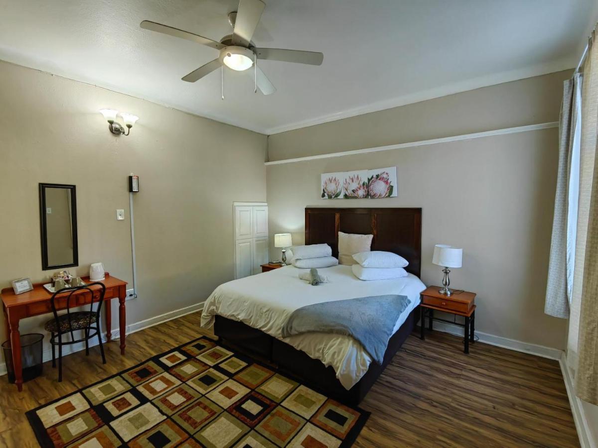 King Room with Pool View