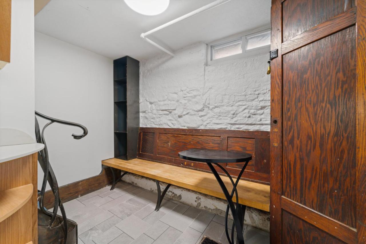 Tripoli Artisan Lofts - Designer Bushwick Lofts with Rooftop Terrace - Bed and Breakfast Brooklyn