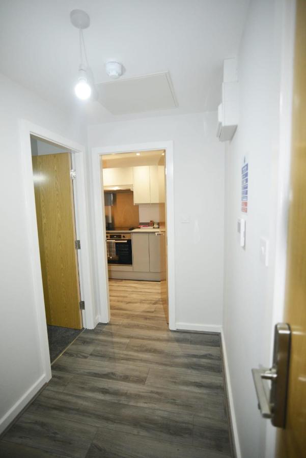 Luxury Oasis by LVP Apartments - Central 1-Bedroom Gem - B&B