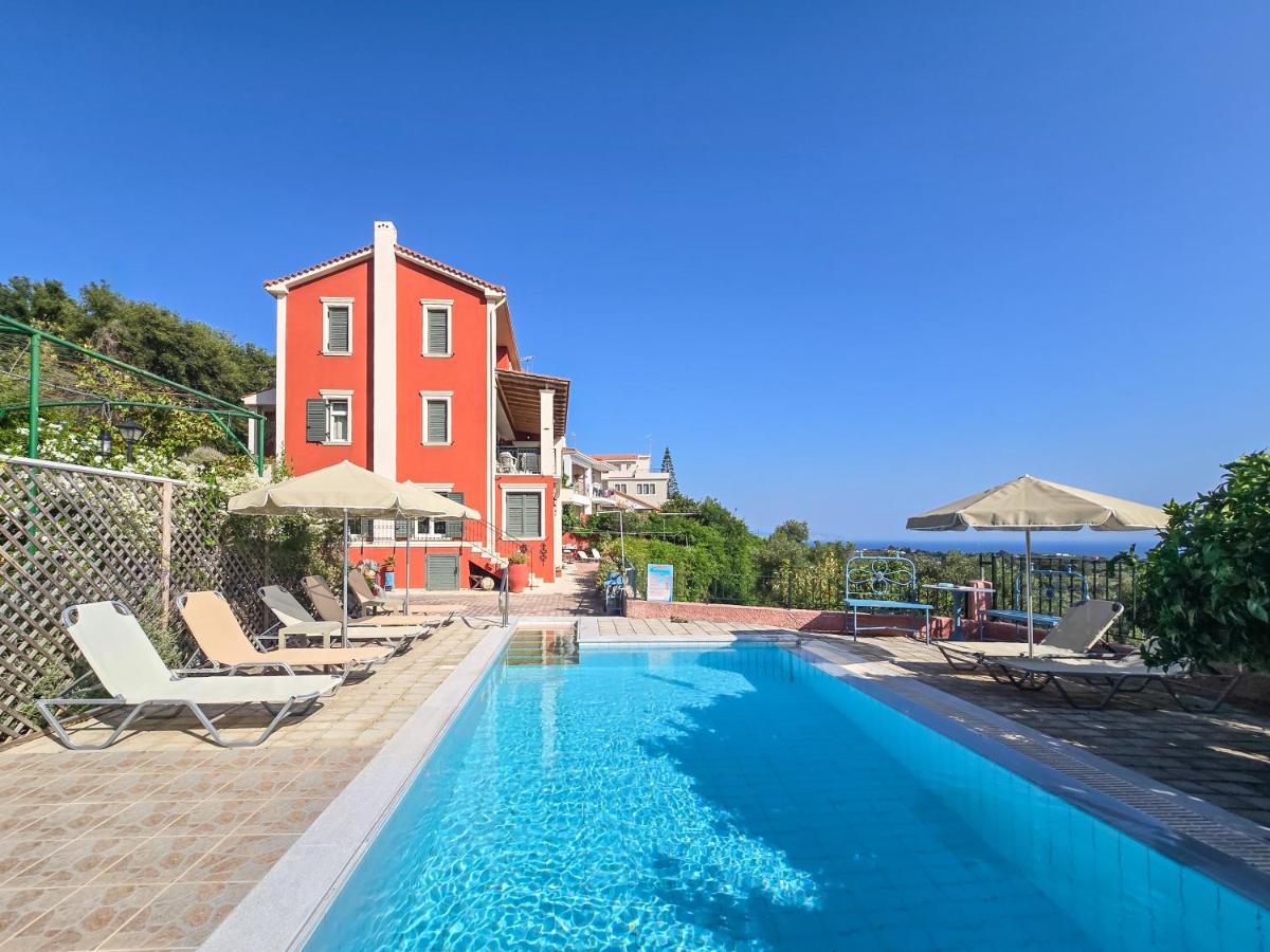 Liogerma Art Deco Villa - 5 min drive to Lassi - B&B Sarláta