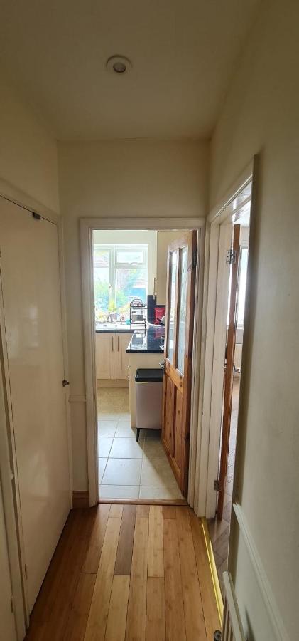 Cosy ground floor flat close to train & bus routes - B&B Norwood