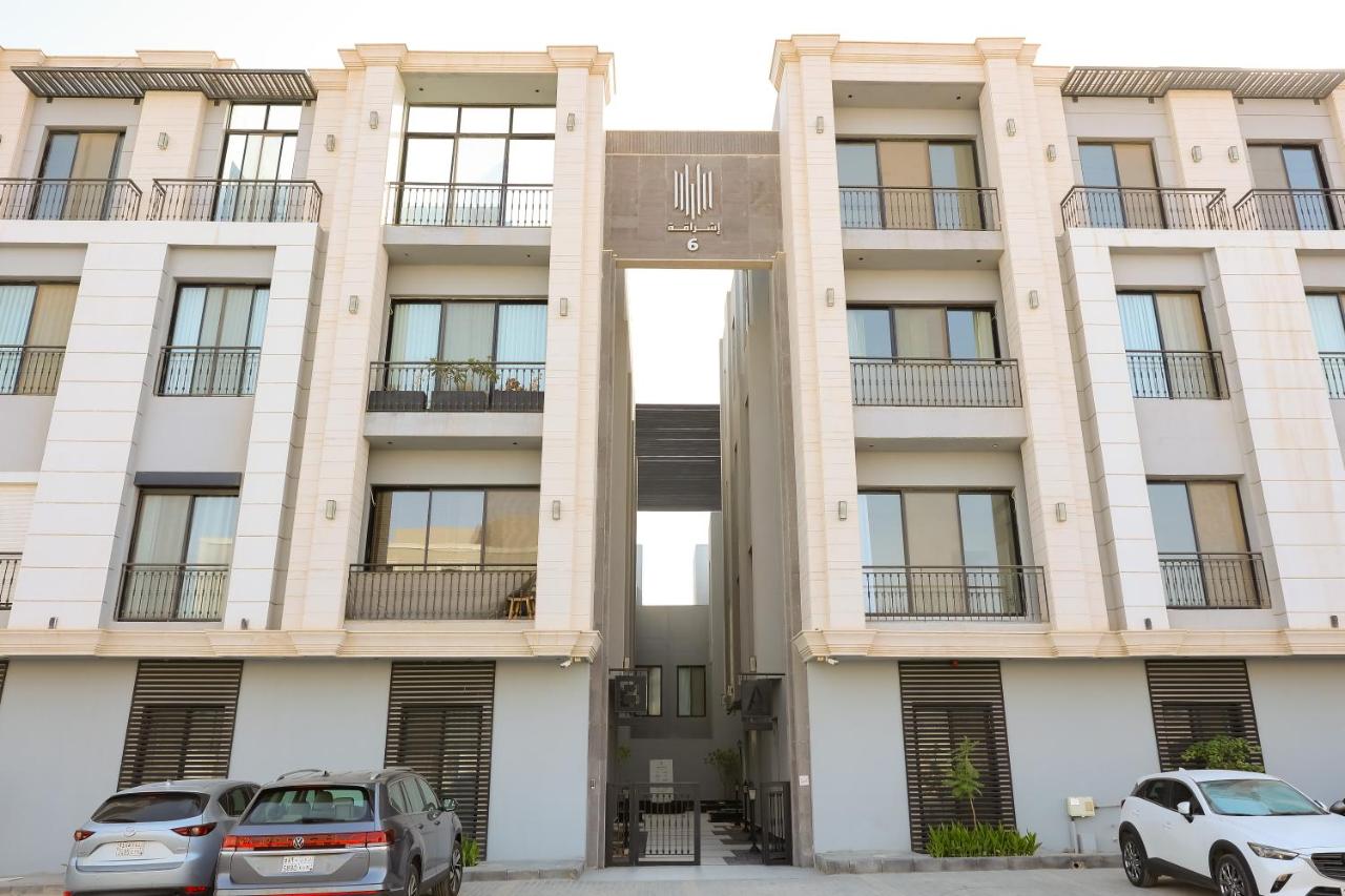 Spacious 2BR & Kitchen, Near Airport,Self Check-in - B&B