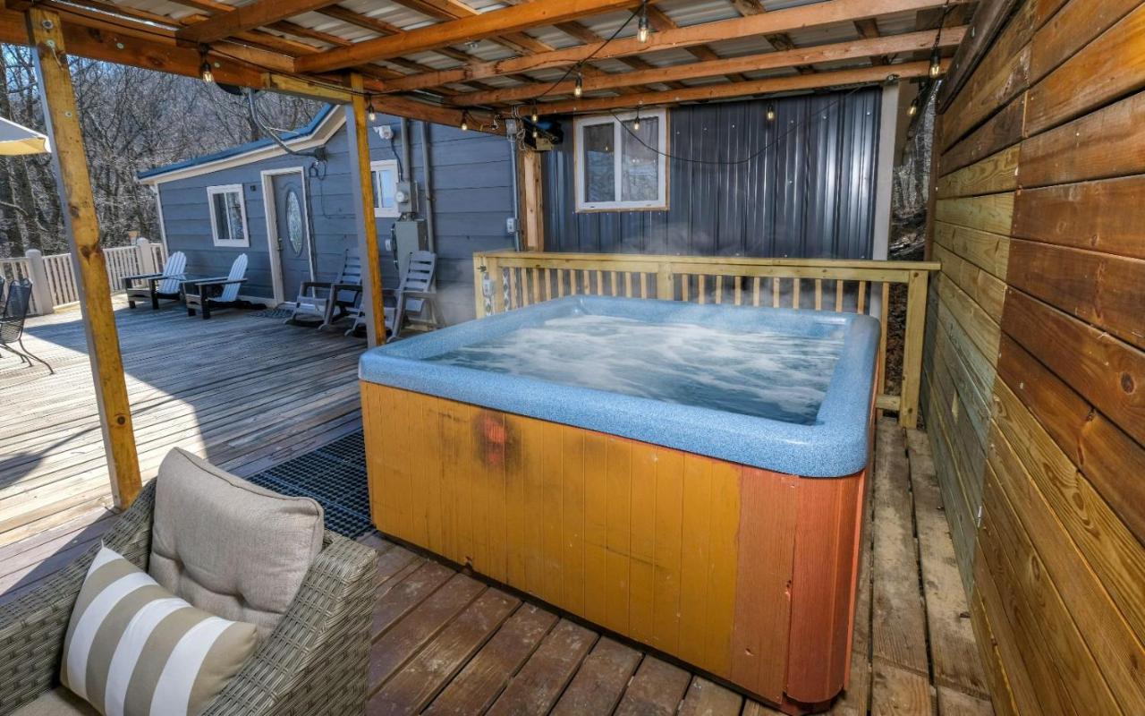 Angel Eyes View - B&B Sevierville