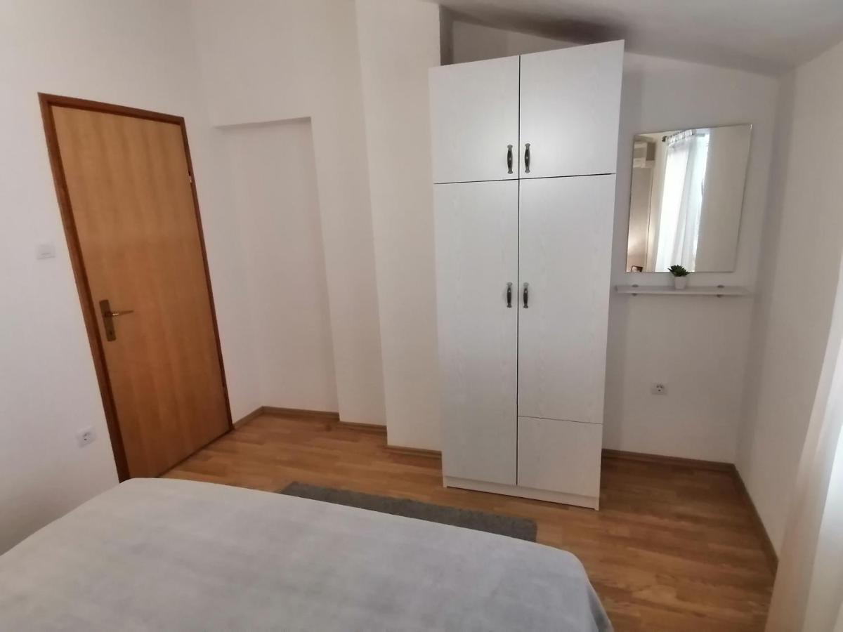 Appartamento con 1 Camera da Letto, Balcone e Vista Mare