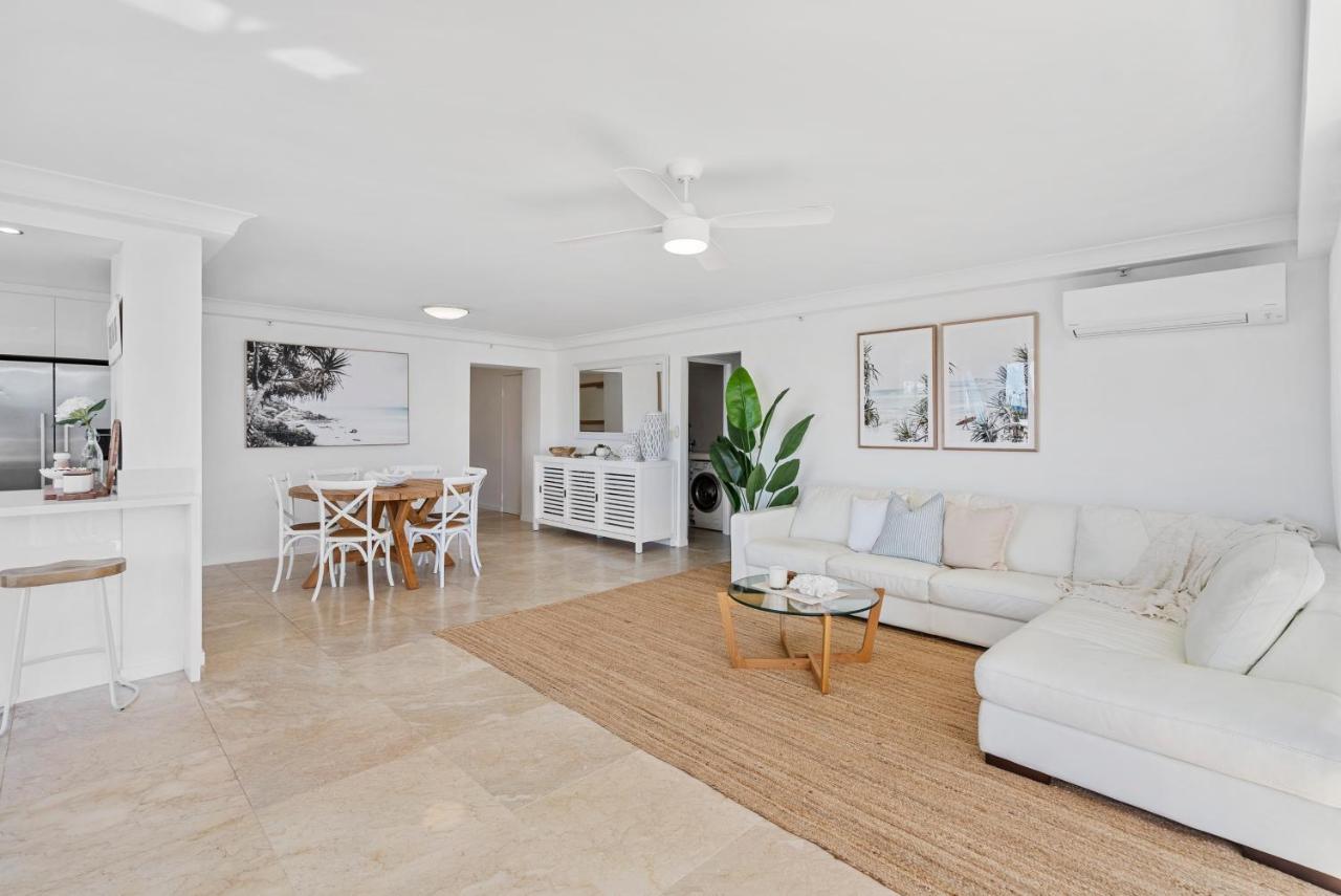 Sun-Kissed Escape - Broadbeach Gem - Hosted by Coastal Letting Co. - B&B Gold Coast