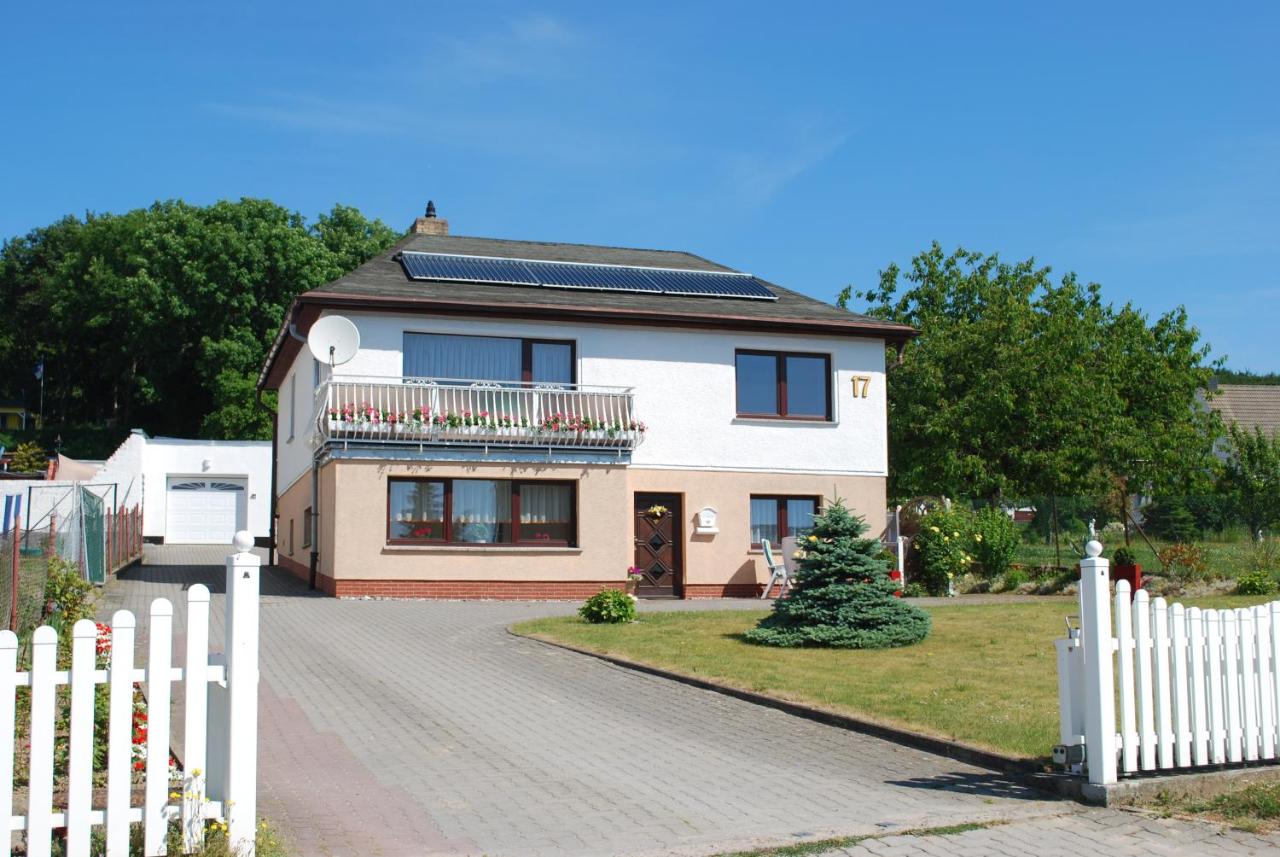 B&B Sassnitz - Ferienunterkünfte Familie Panter - Bed and Breakfast Sassnitz