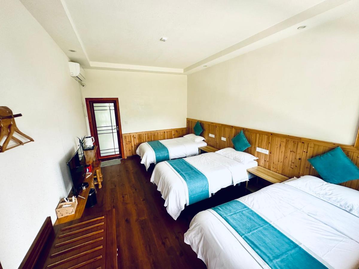 Triple Room with Mountain View