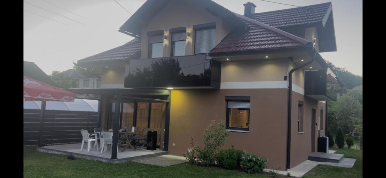 Vila BD - Ferienwohnung Milešići