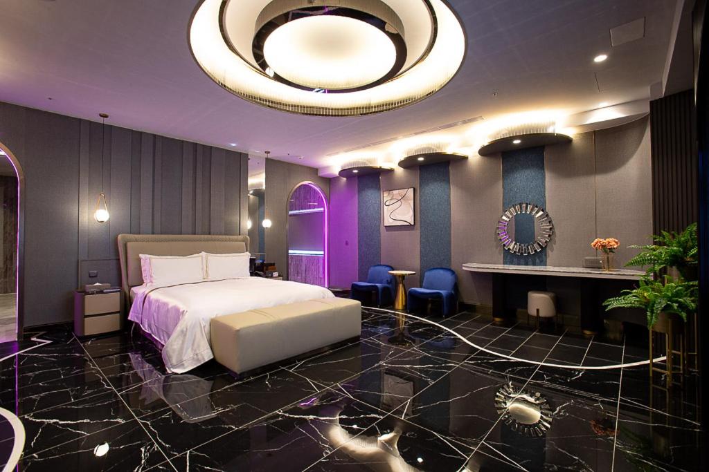 Deluxe Double Room with Bath