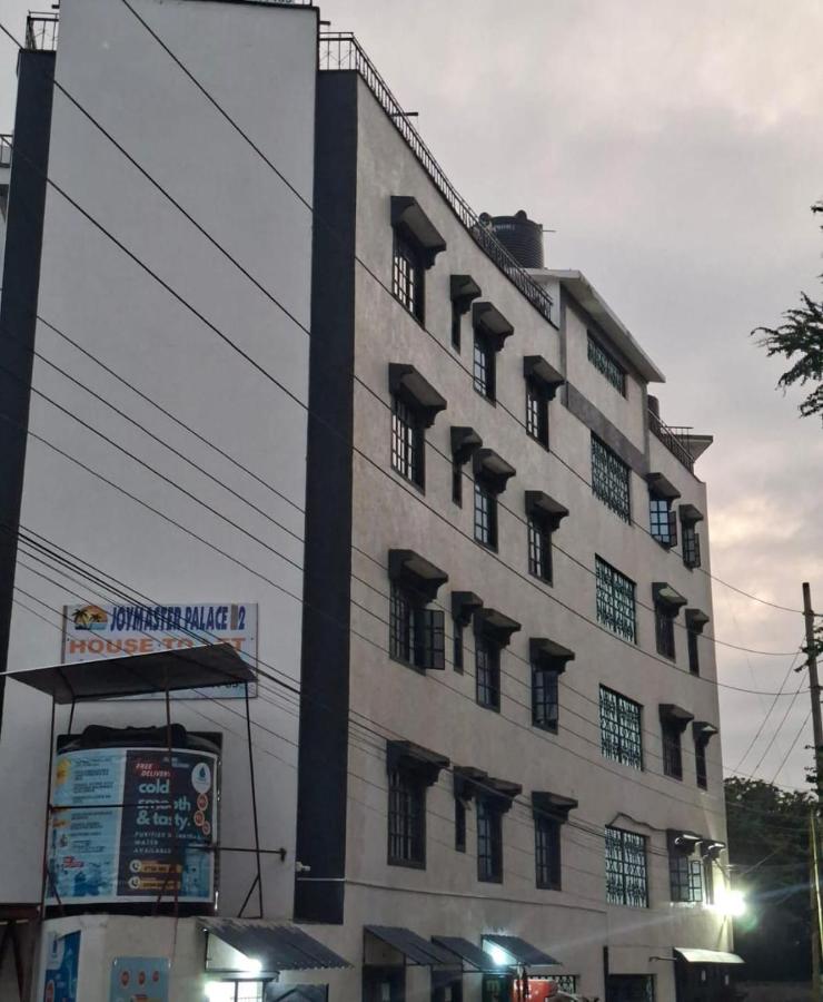 Stay with mercian - Bed and Breakfast Bamburi