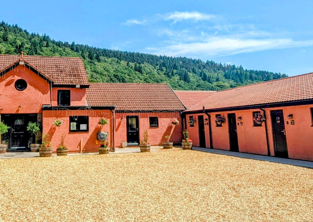 5 Holiday Cottages, close to Bike Park Wales, Pen y Fan, Brecon - B&B Merthyr Tydfil