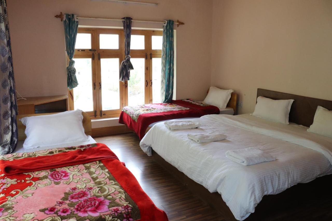 Chambre Quadruple avec Salle de Bains Privative Séparée