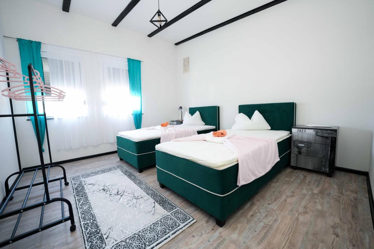 Three-Bedroom Deluxe Apartment