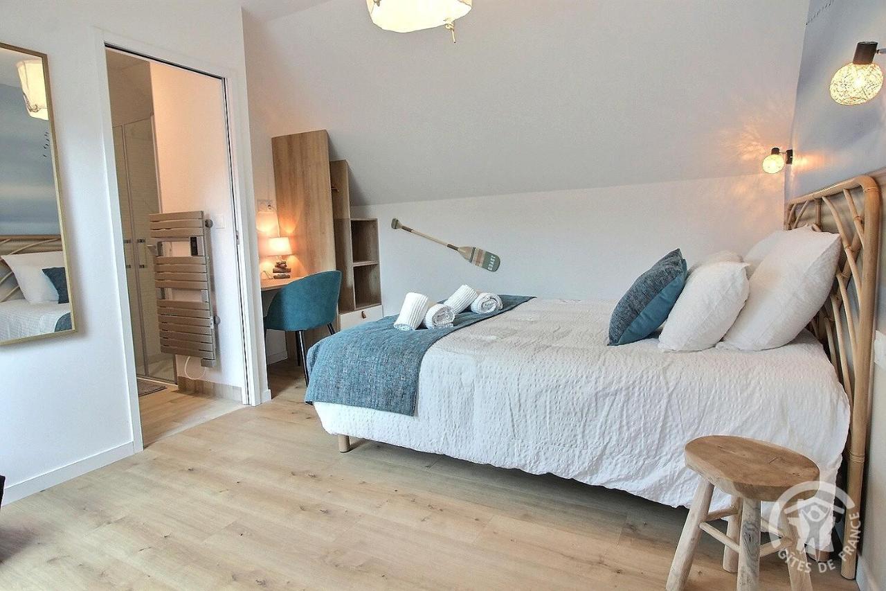 Deluxe Room 2