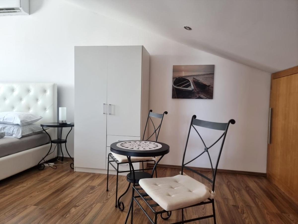 Studio Apartman Tirza - Ferienwohnung Rovinj