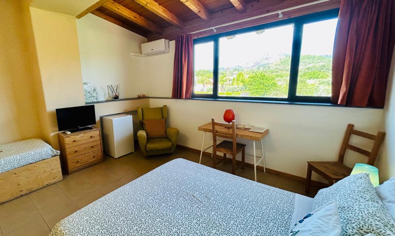 King Room with Mountain View